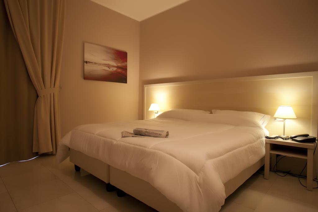 Hotel Tiziano Трапани Екстериор снимка