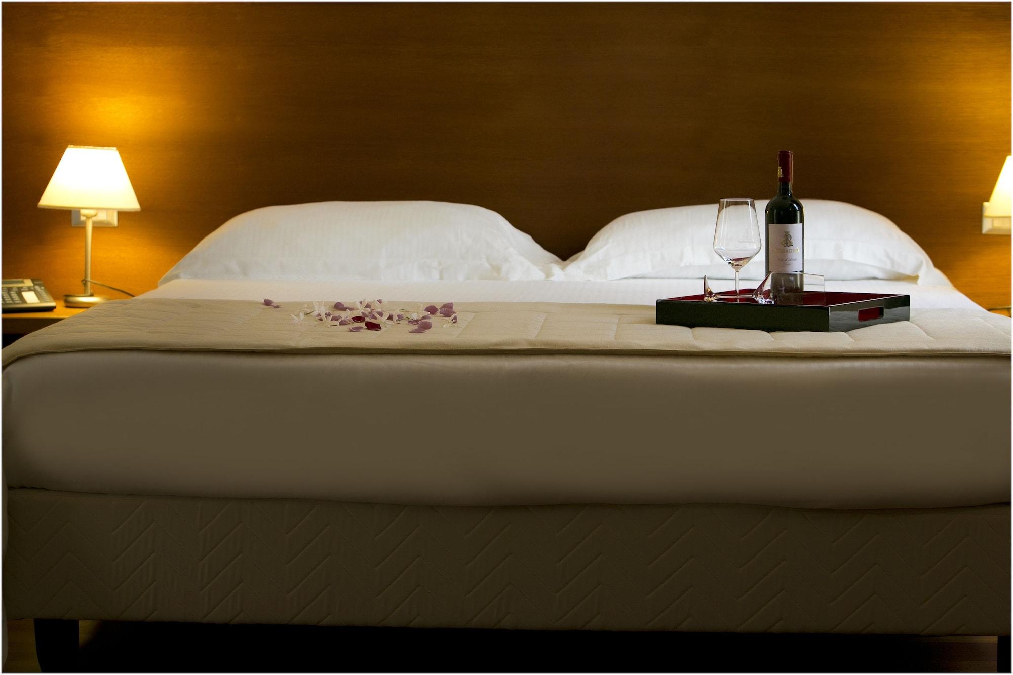 Hotel Tiziano Трапани Екстериор снимка