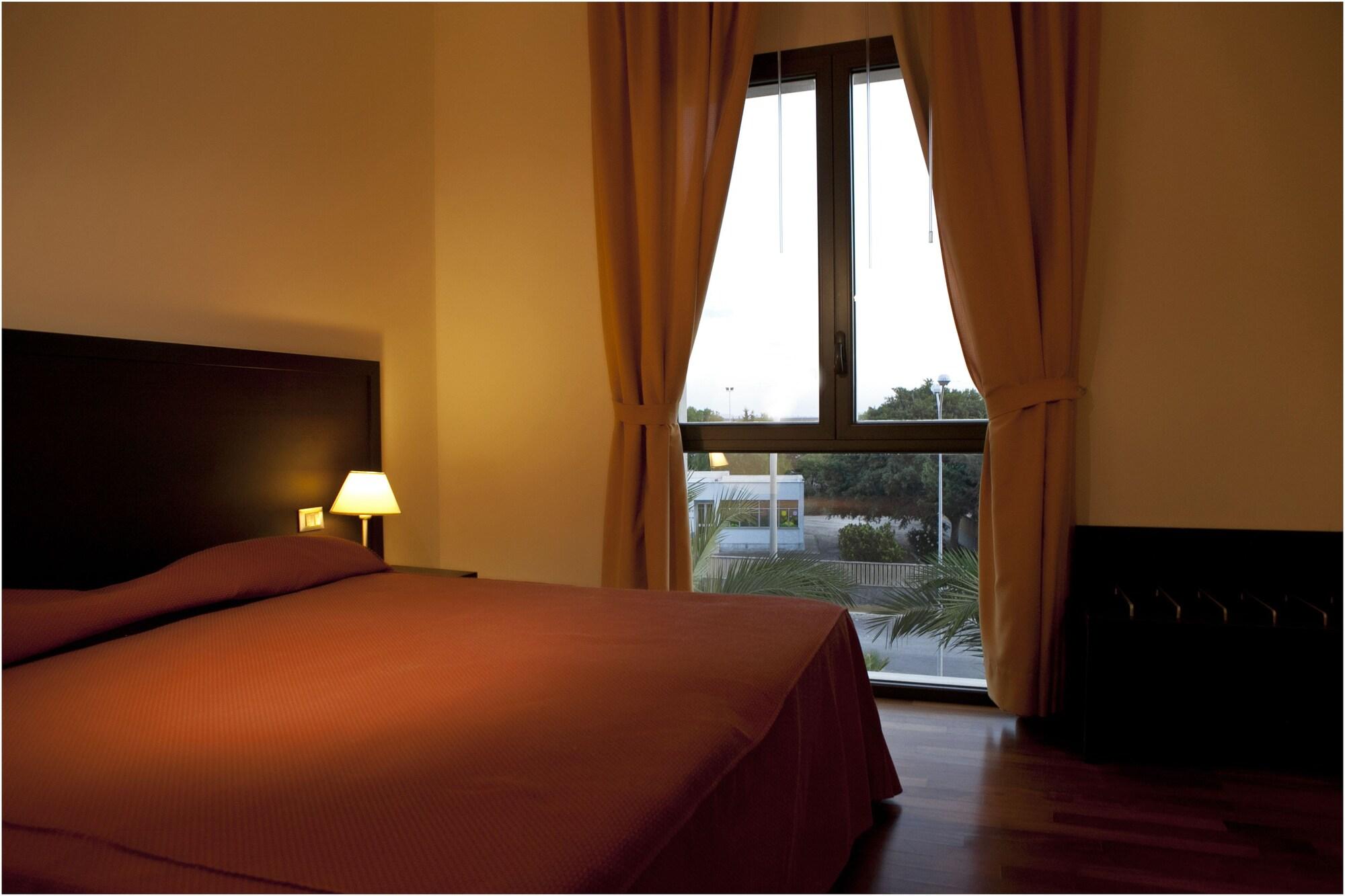 Hotel Tiziano Трапани Екстериор снимка