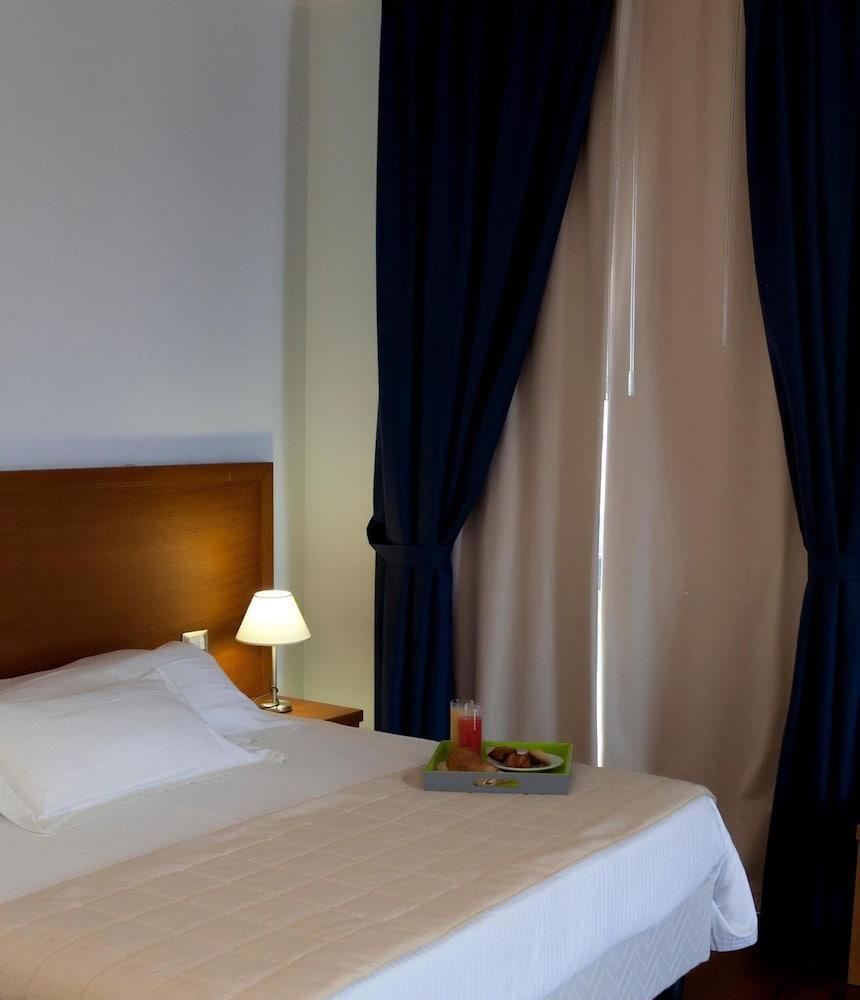 Hotel Tiziano Трапани Екстериор снимка