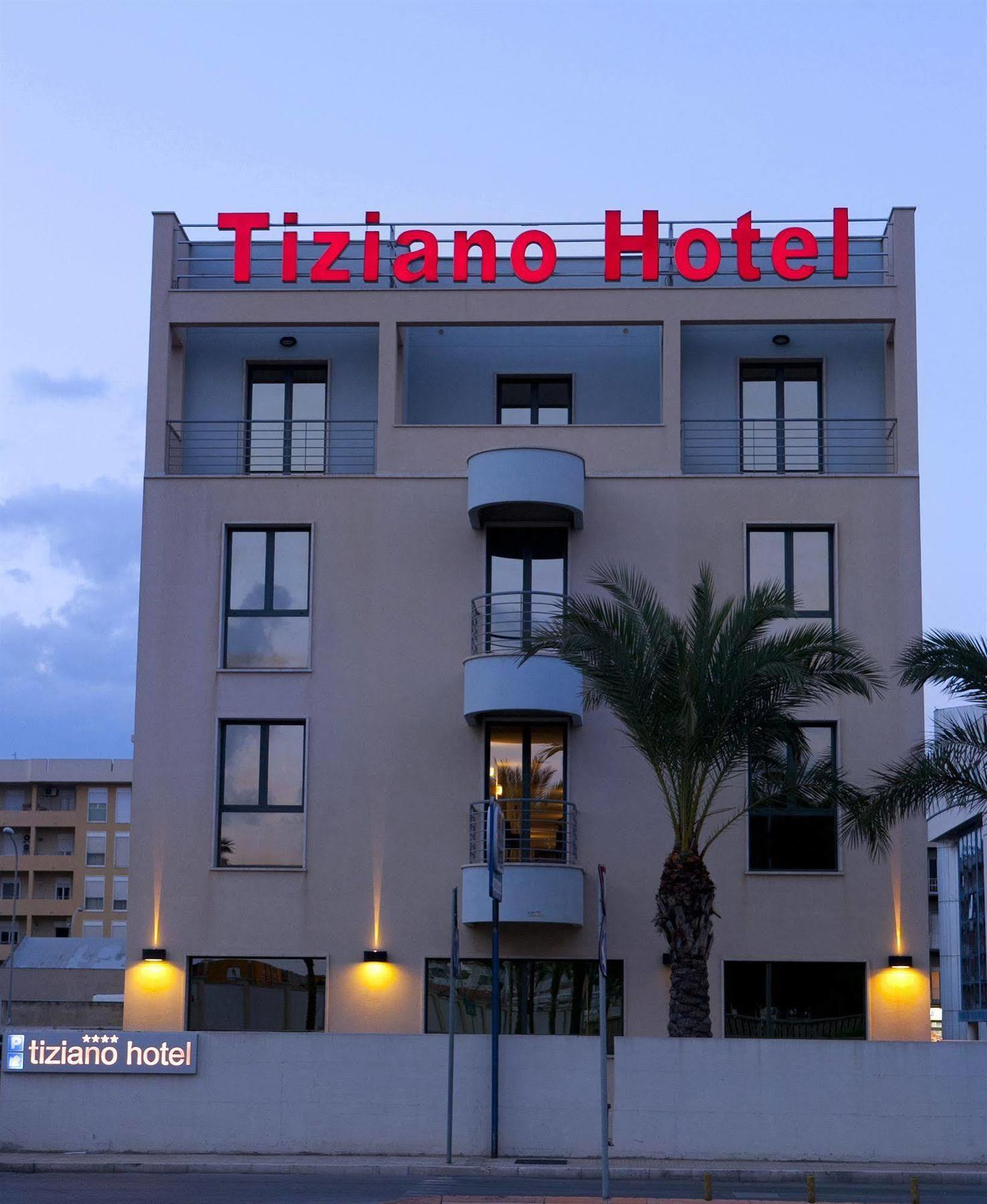 Hotel Tiziano Трапани Екстериор снимка