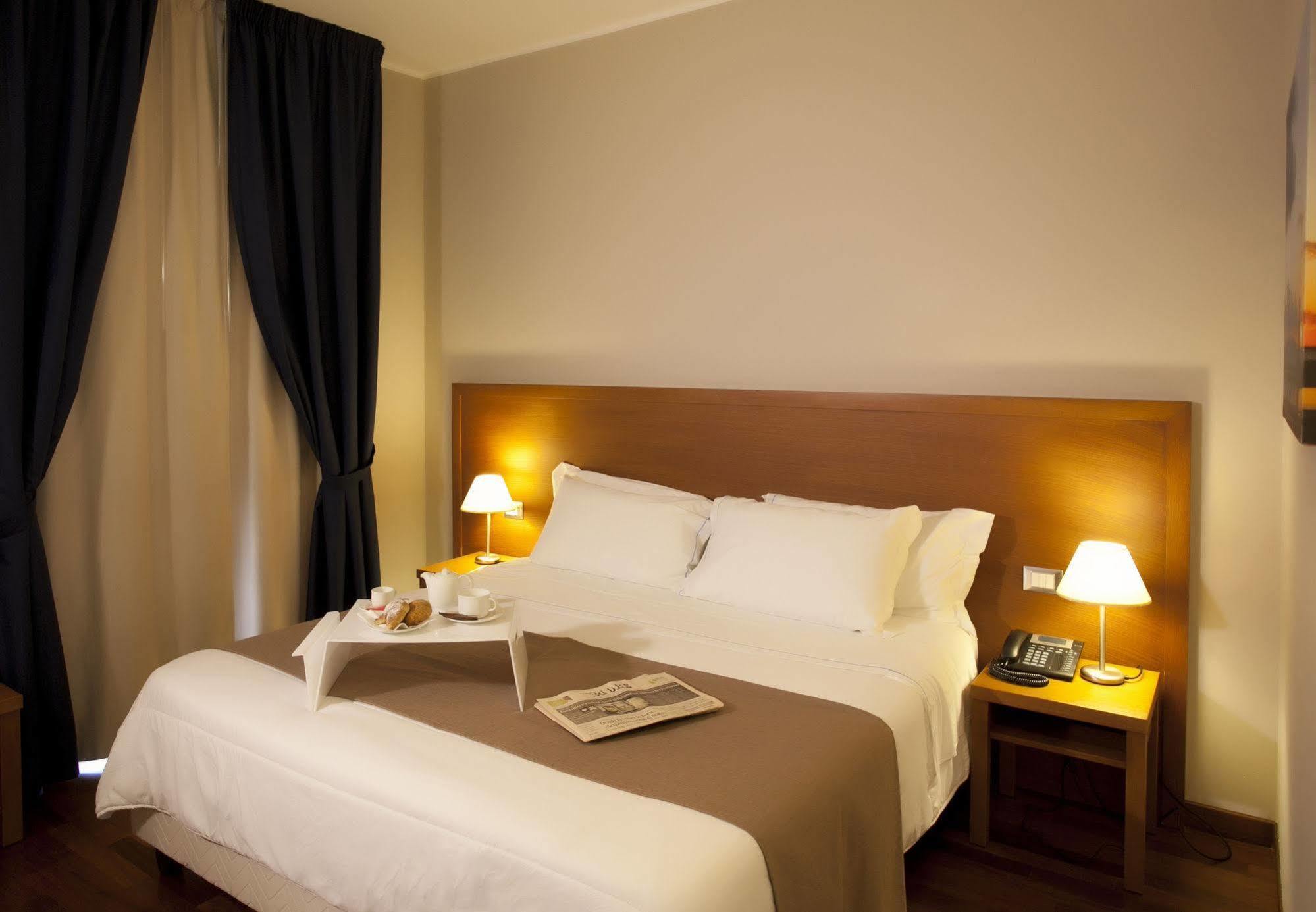 Hotel Tiziano Трапани Екстериор снимка